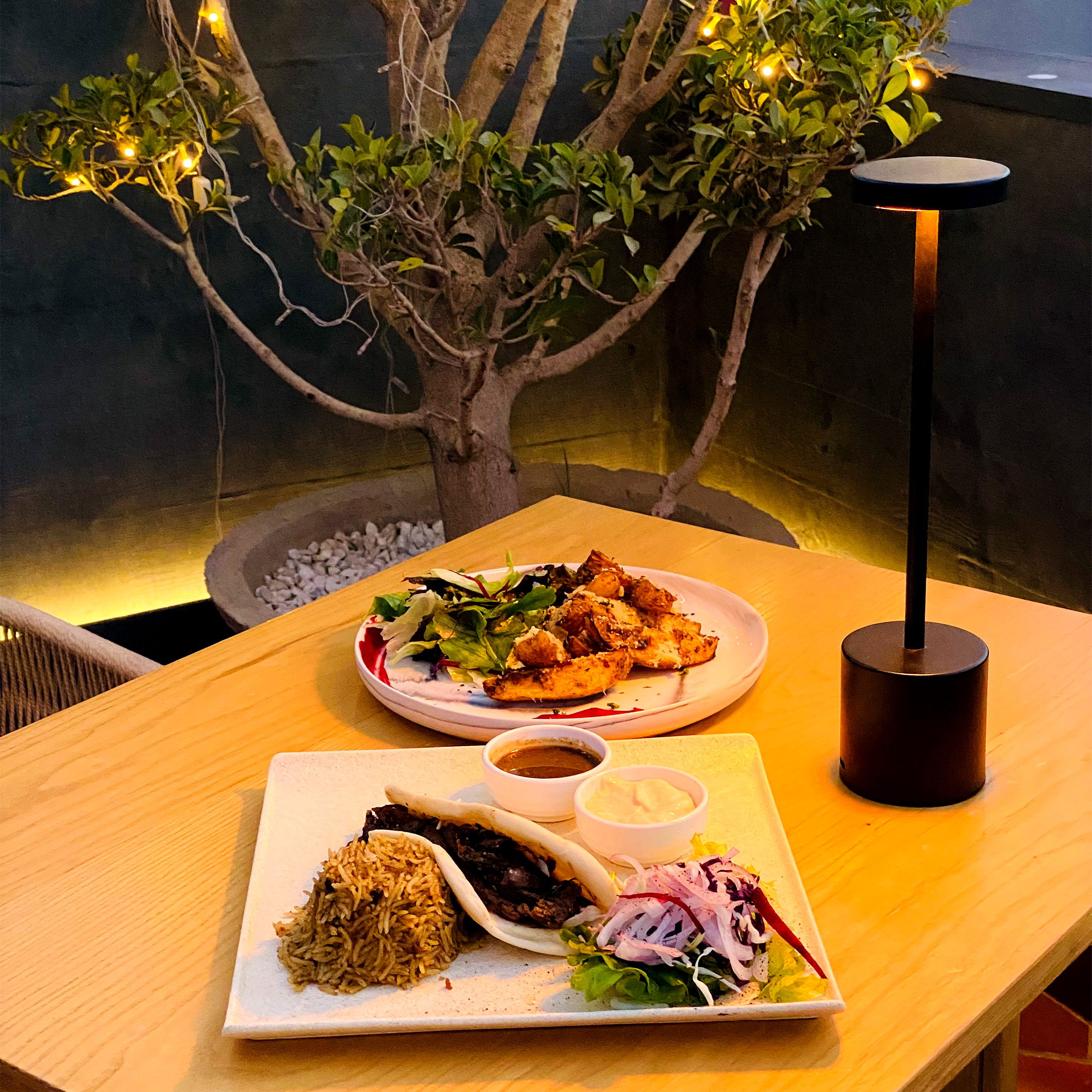 Reservation table large image